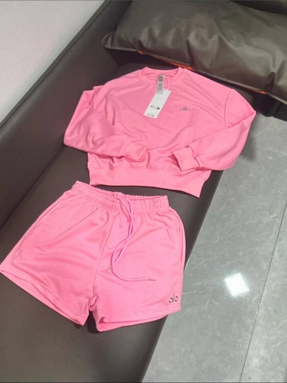 ALO Yoga Pink Cropped Sweatshirt & Drawstring Shorts Set Size M